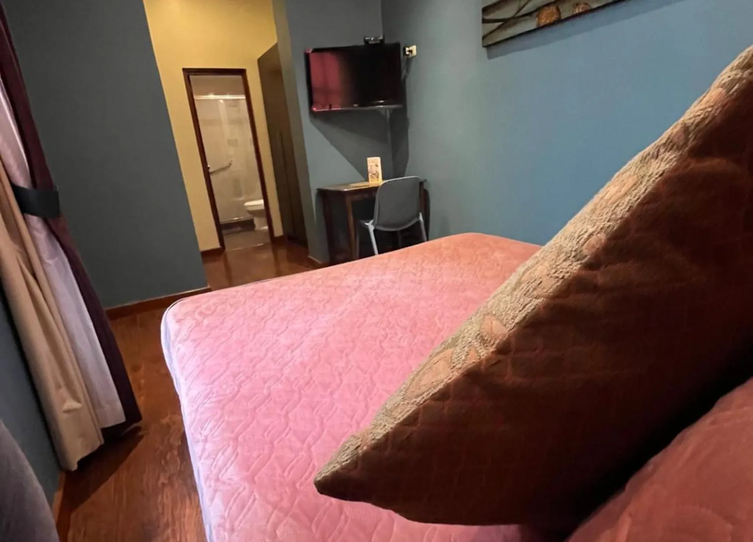 Pepe'S House Cuenca I Hotel & Boutique Hostel
