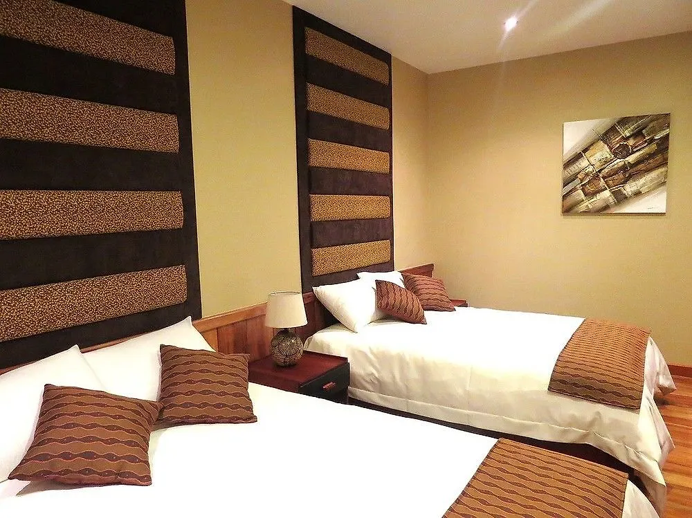 Pepe'S House Cuenca I Hotel & Boutique Hostel