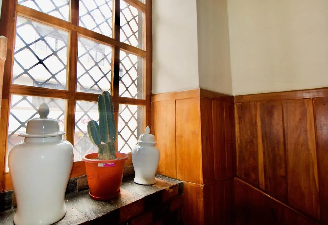 Pepe'S House Cuenca I Hotel & Boutique Hostel
