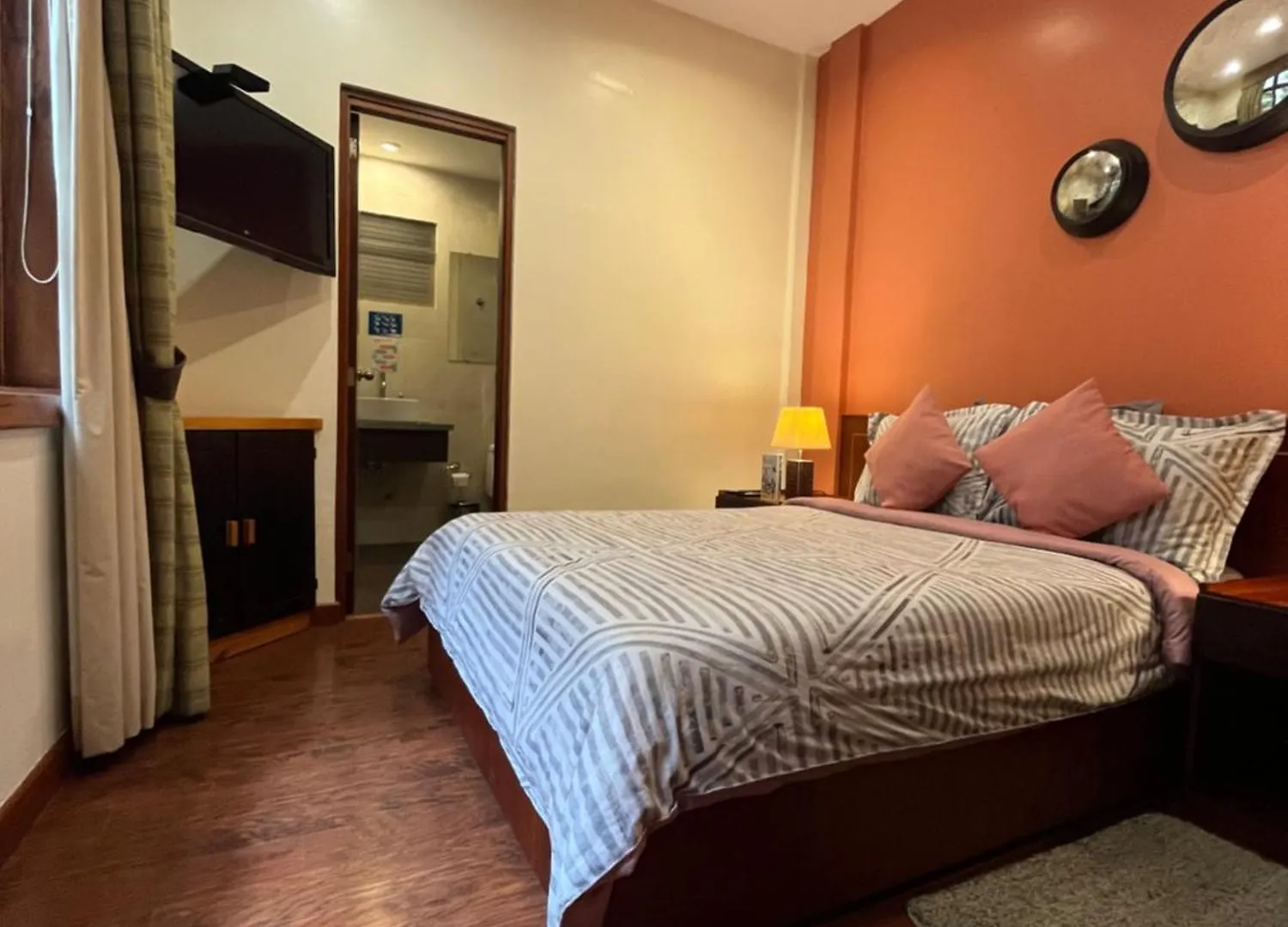 Pepe'S House Cuenca I Hotel & Boutique Hostel